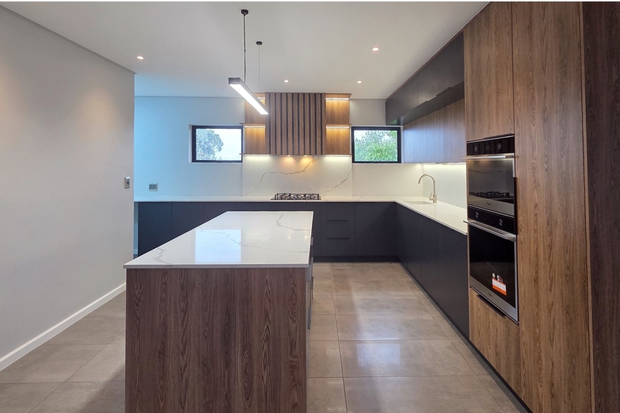 3 Bedroom Property for Sale in Country Club Western Cape